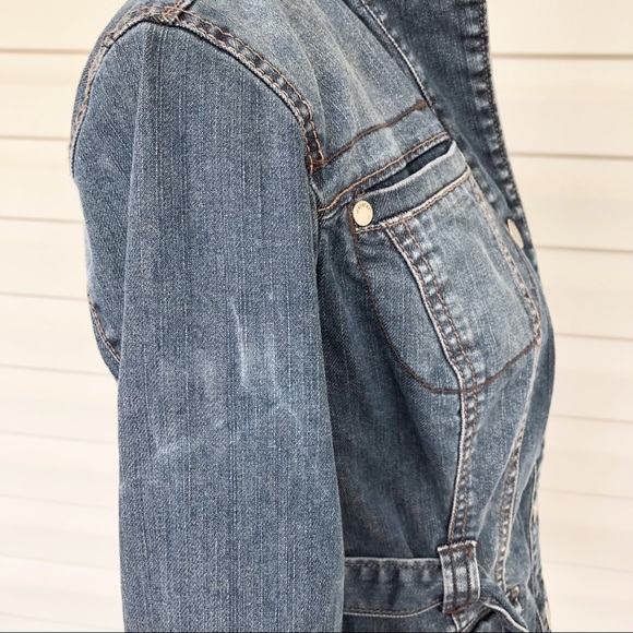 Jeanstar cropped and distressed denim jacket - Picture 9 of 10